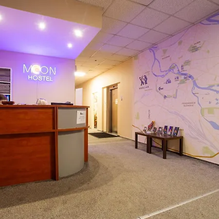 Hostel Moon