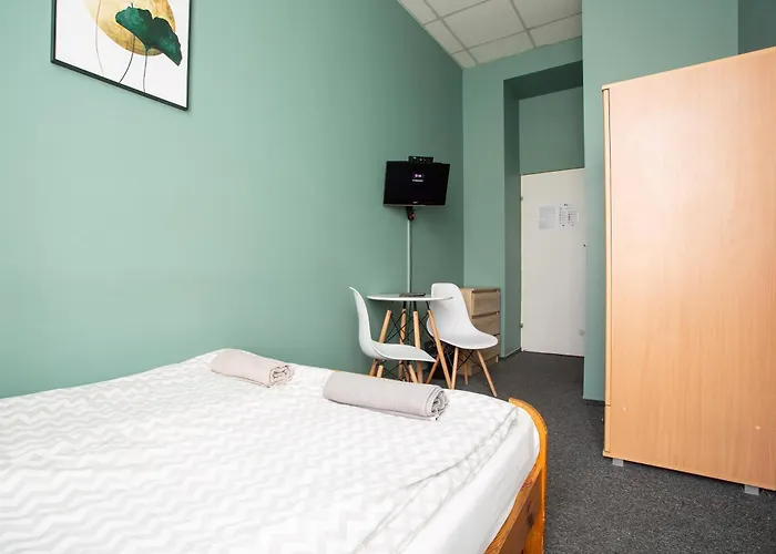 Moon Hostel Vratislav